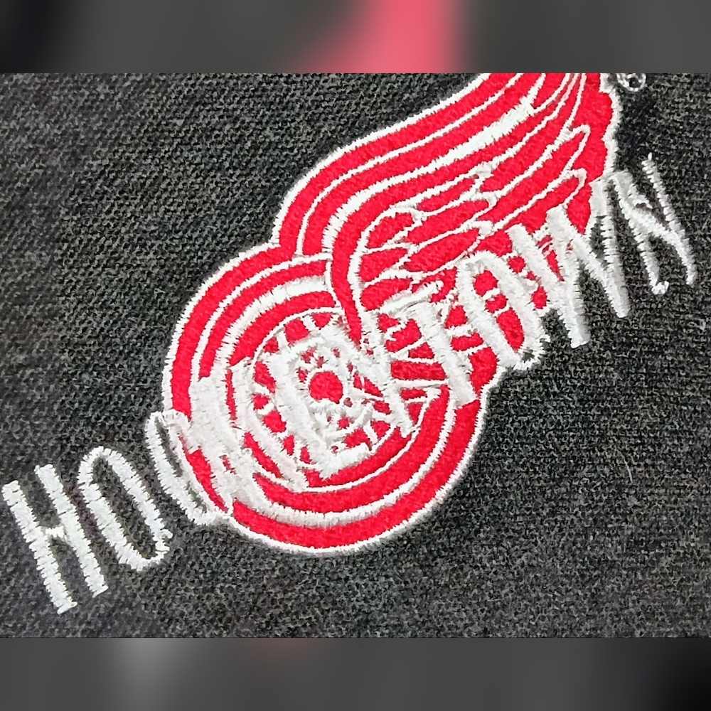 Authentic DETROIT RED WINGS HOCKEY TOWN Sports Sweater Button Up Jersey Vintage